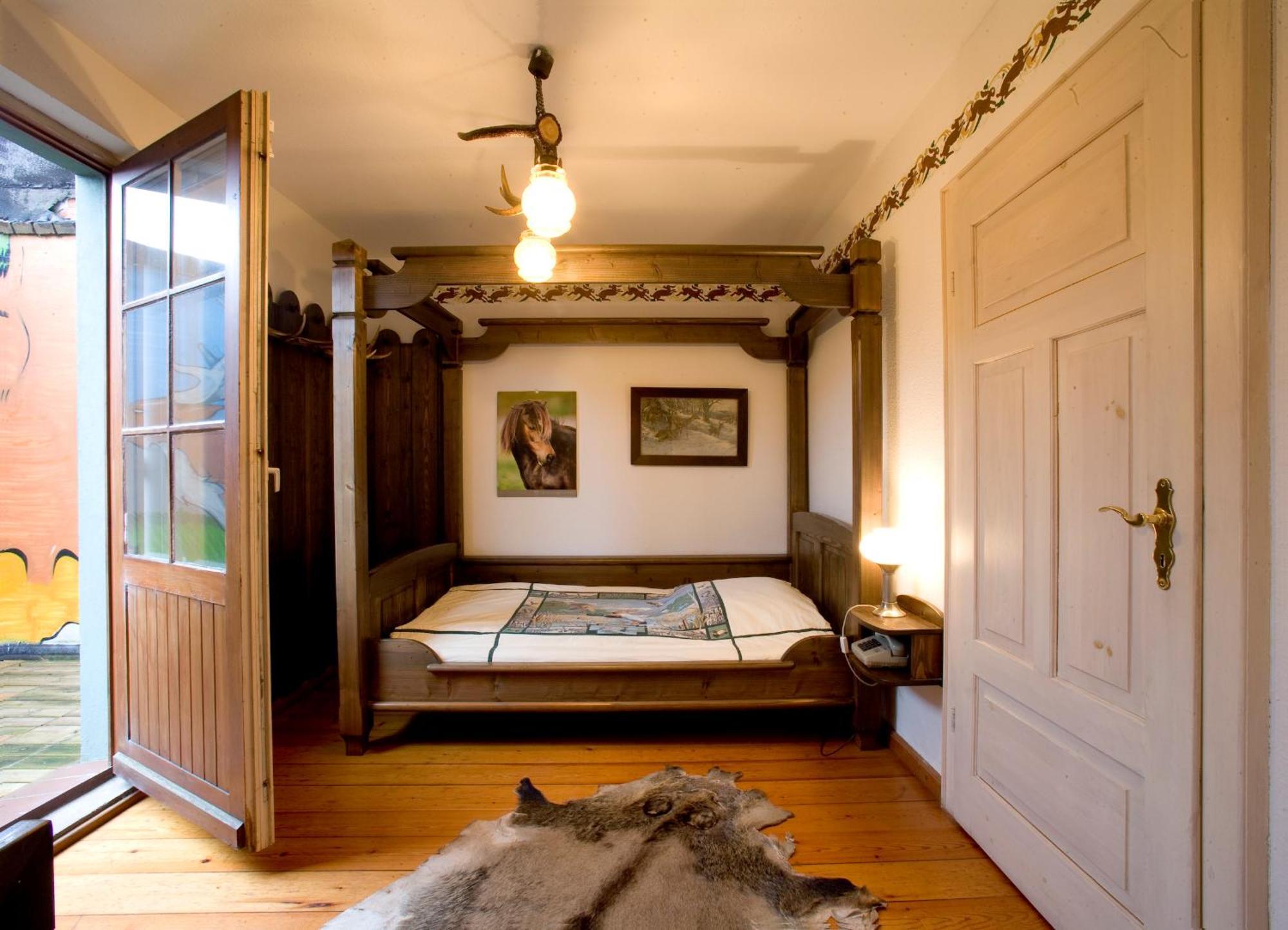 Hotel Reingard Висмар Экстерьер фото